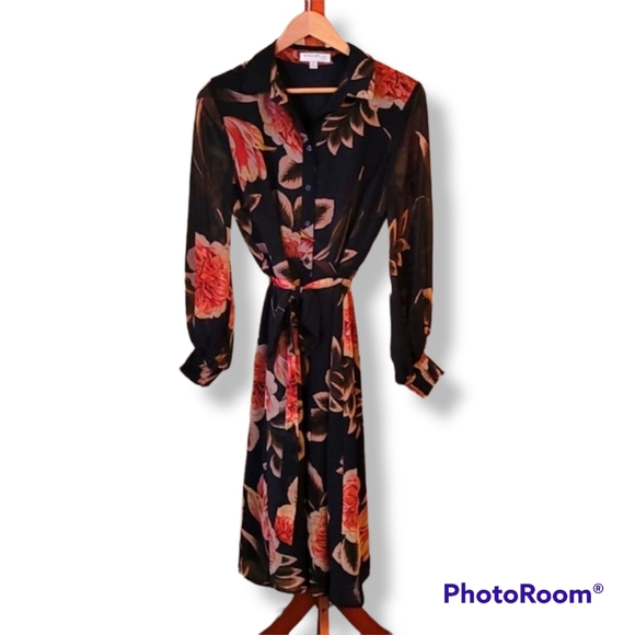 atelier blur Dresses & Skirts - Atelier Blue Button Down Dark Floral Dress